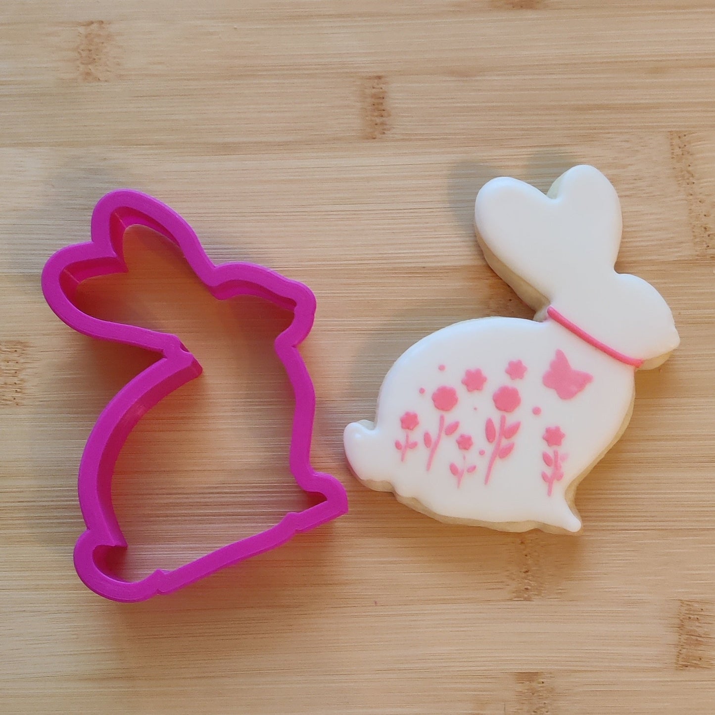 Silhouette Rabbit with Flowers Cutter & Stencil Set